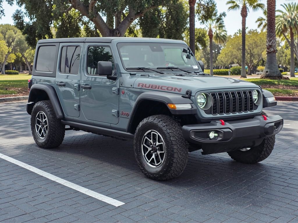 Used 2025 Jeep Wrangler Rubicon image 4