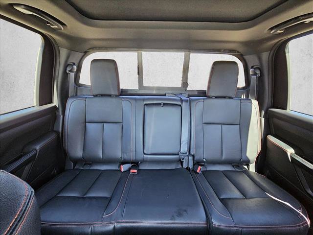 Used 2021 Nissan Titan PRO-4X w/ Pro-4x Convenience Package AWD/4WD image 15