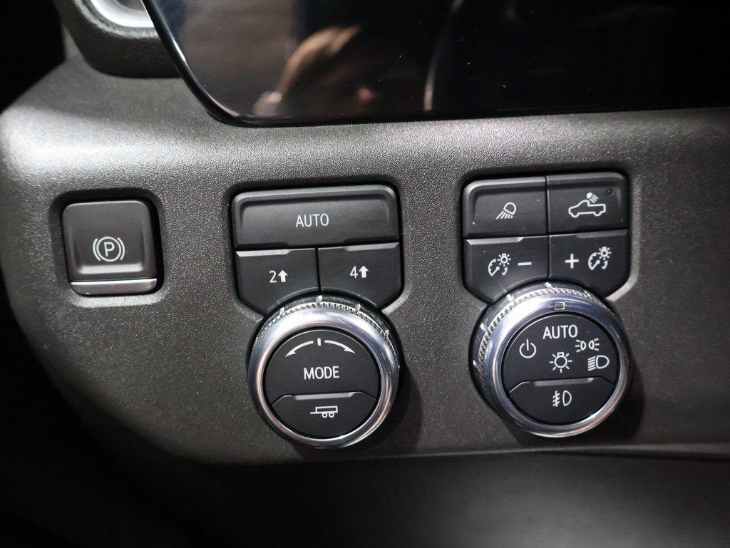 Used 2023 GMC Sierra 1500 SLT image 37