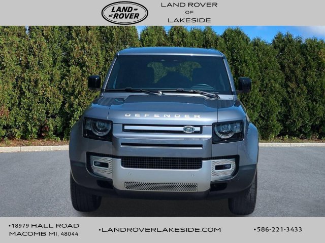 Used 2024 Land Rover Defender 110 S AWD/4WD image 2