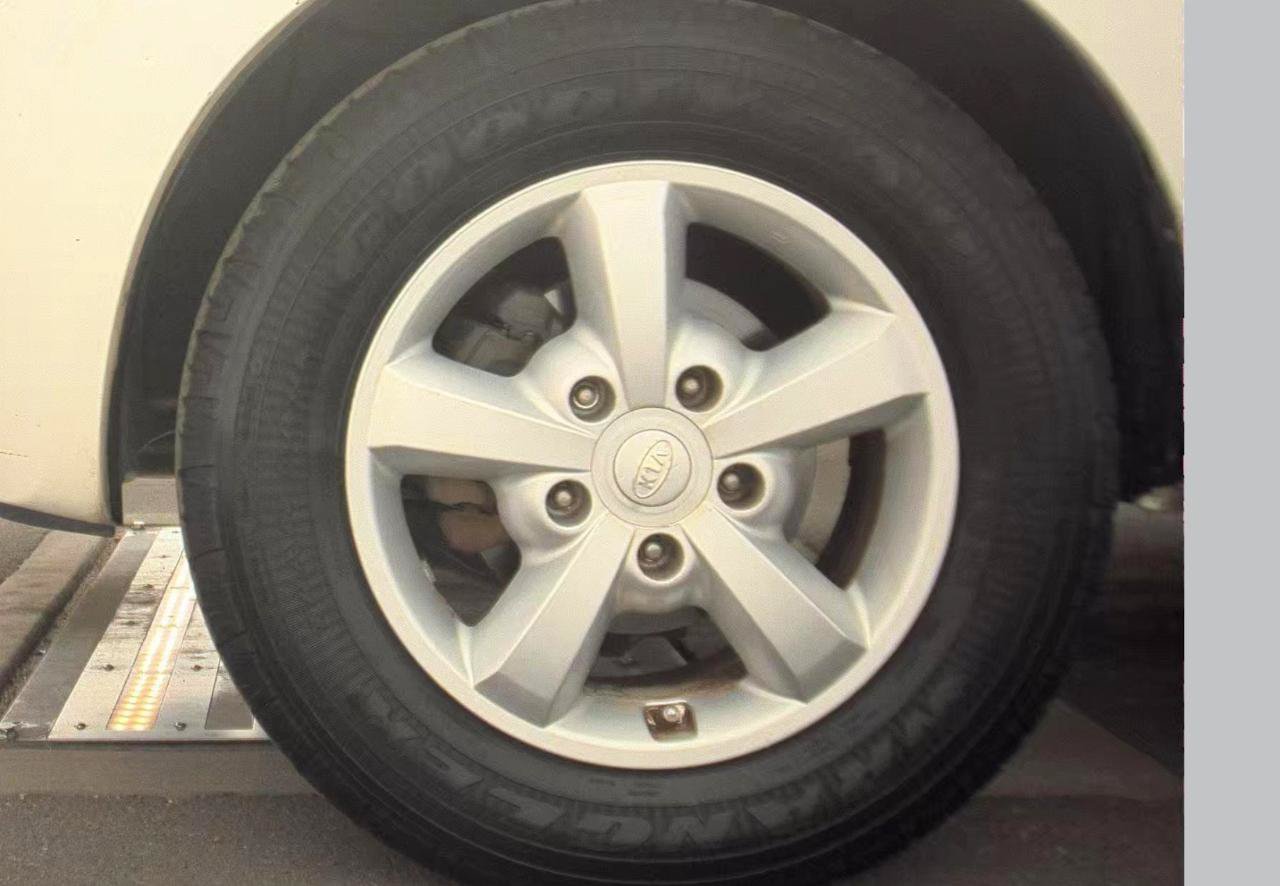Used 2007 Kia Sorento 2WD image 5
