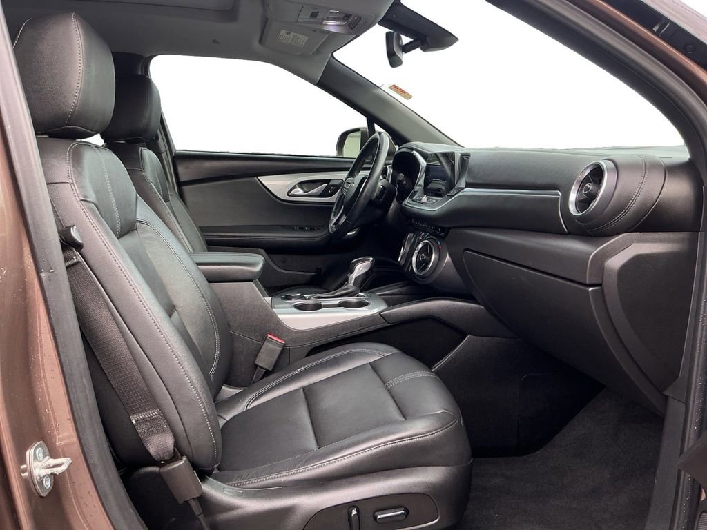 Used 2019 Chevrolet Blazer LT w/ Sun and Wheels Package image 22