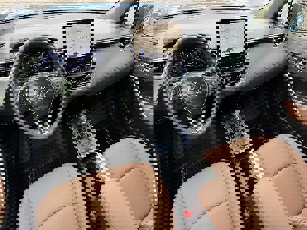 Used 2026 Toyota Corolla Cross XLE w/ Black Badges Package (TMS) image 11