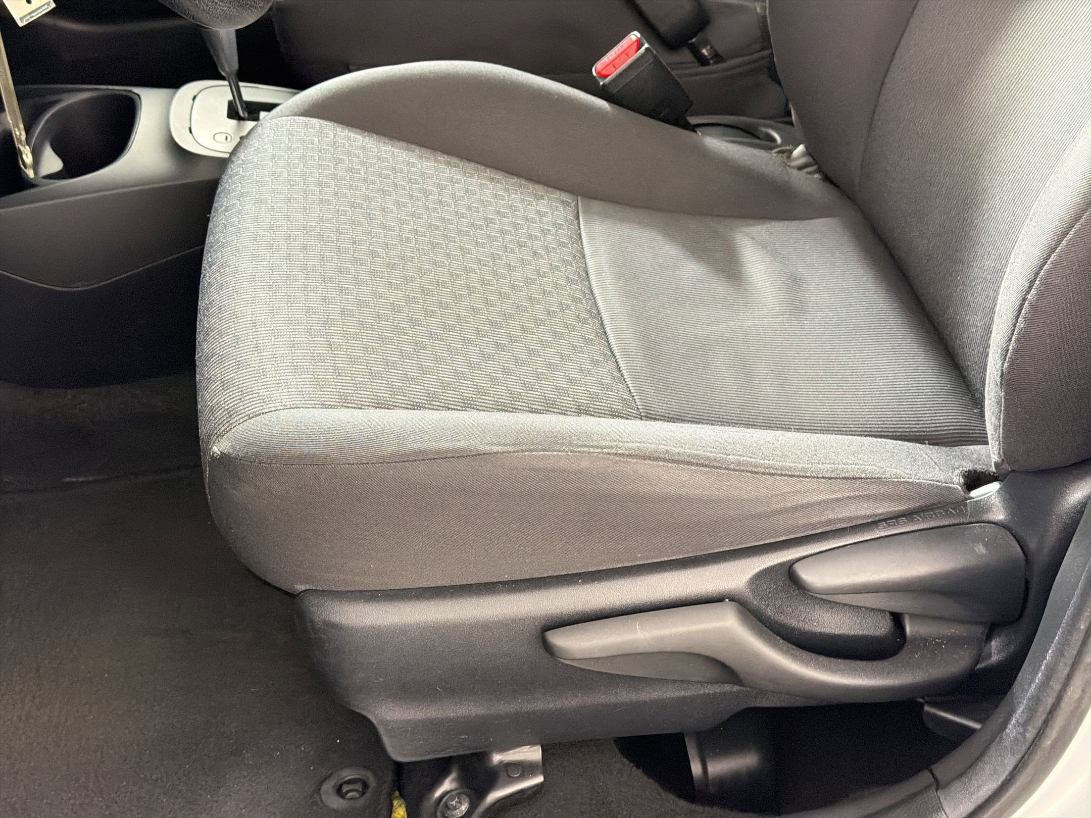 Used 2017 Toyota Yaris L w/ Carpet Mat Package image 14