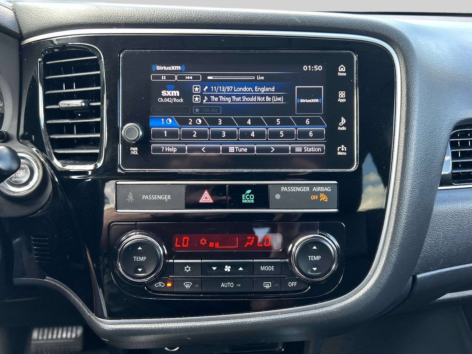 Used 2019 Mitsubishi Outlander SE image 20