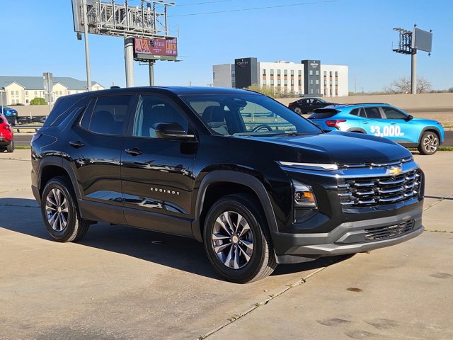 Used 2025 Chevrolet Equinox LT image 3