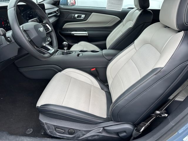 Used 2024 Ford Mustang GT Premium image 14