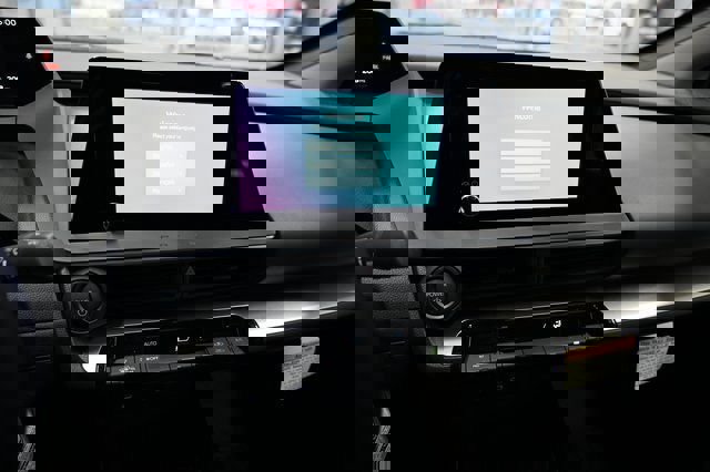 New 2026 Toyota Prius LE image 15