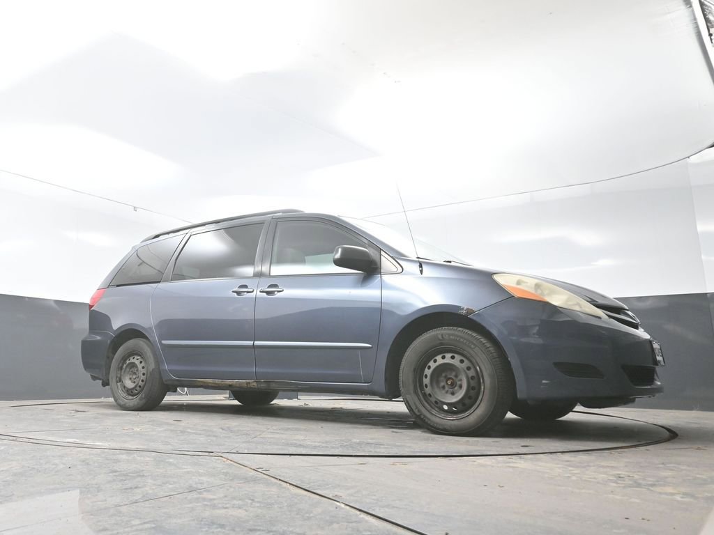 Used 2008 Toyota Sienna LE FWD image 47