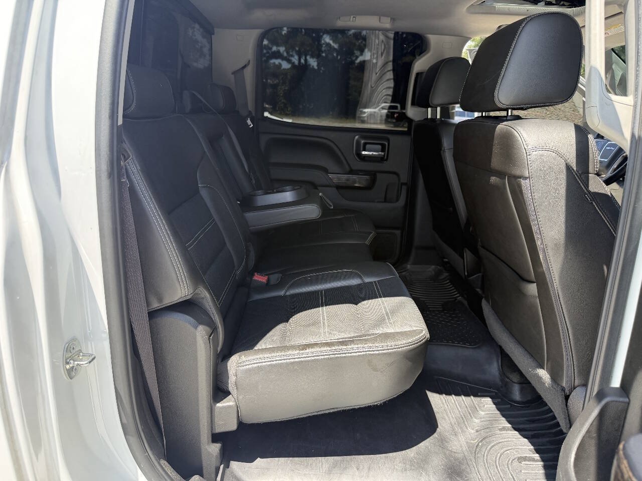 Used 2016 GMC Sierra 3500 Denali w/ Duramax Plus Package AWD/4WD image 27