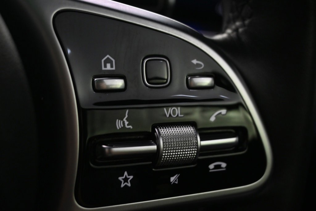 Used 2022 Mercedes-Benz GLS 450 4MATIC image 32