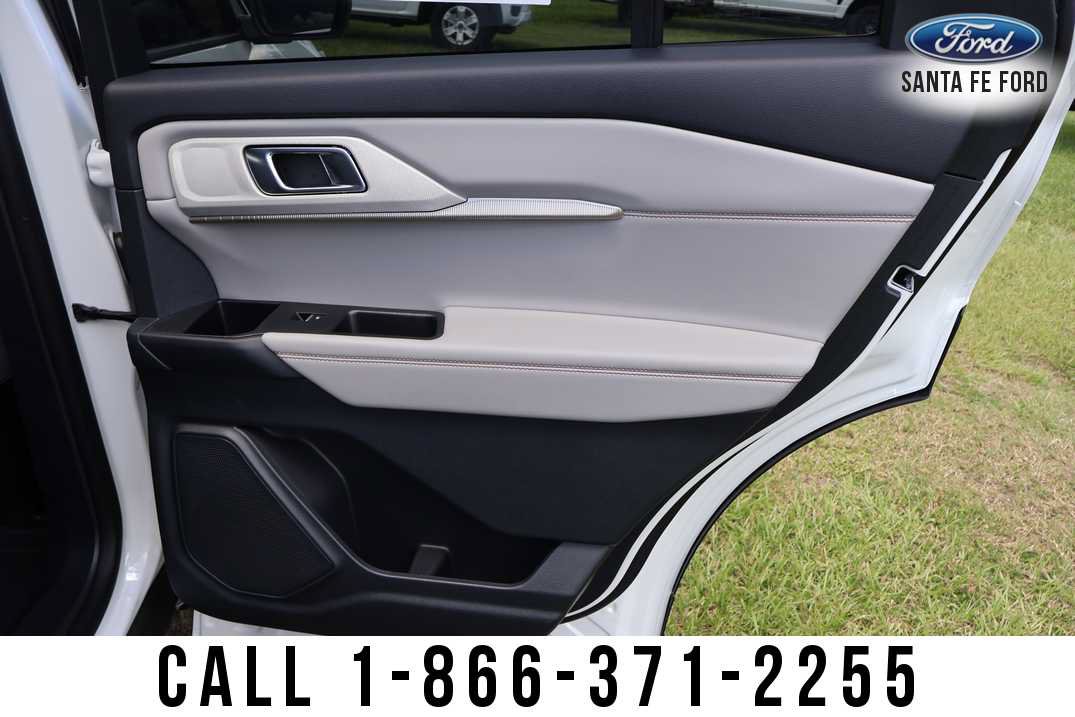 New 2026 Ford Explorer Active w/ Active Comfort Package RWD image 24