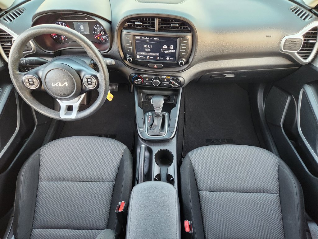 Used 2022 Kia Soul LX w/ Technology Package FWD image 23