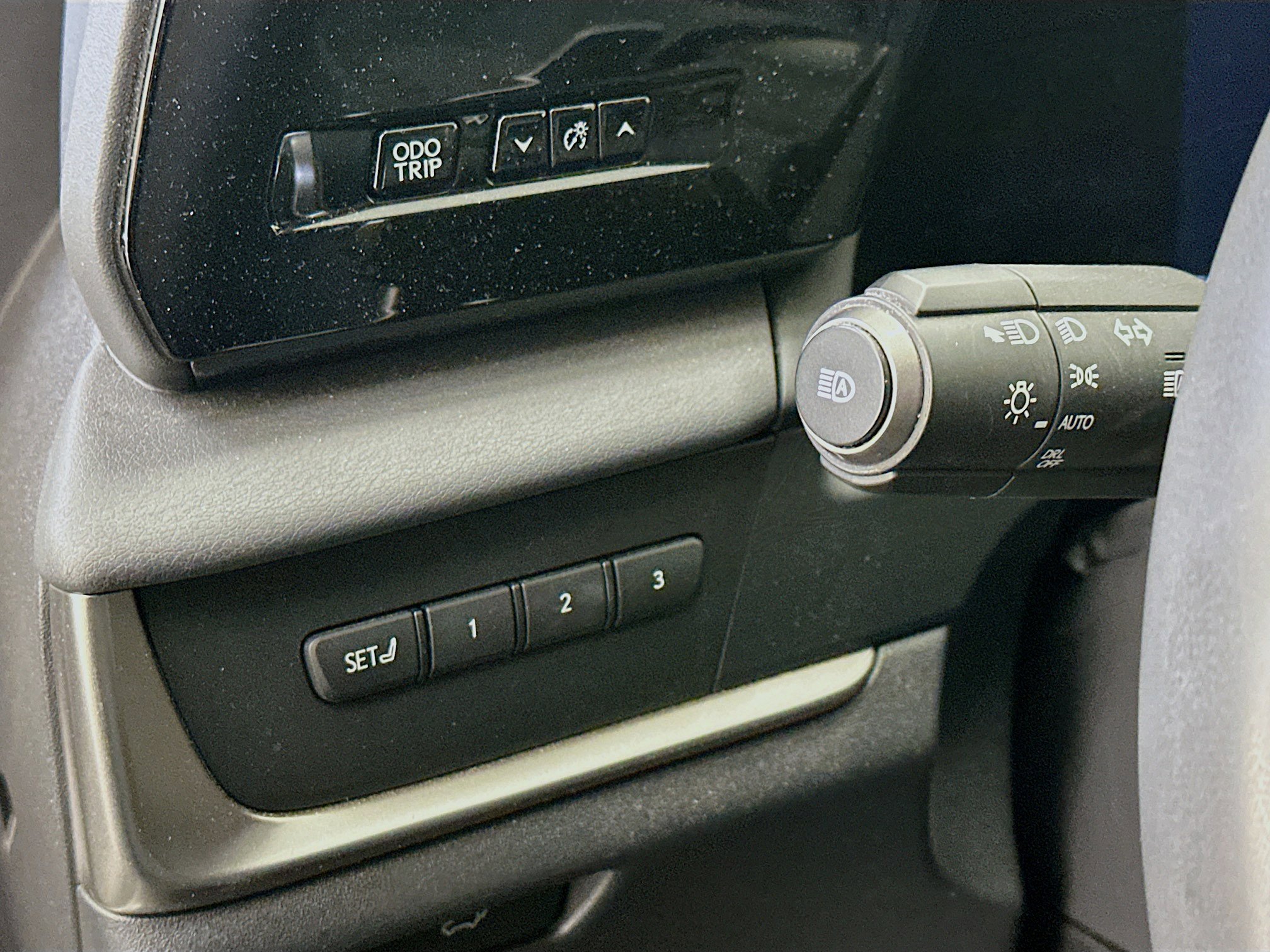 Used 2023 Lexus RZ 450e Premium w/ Technology Package image 17