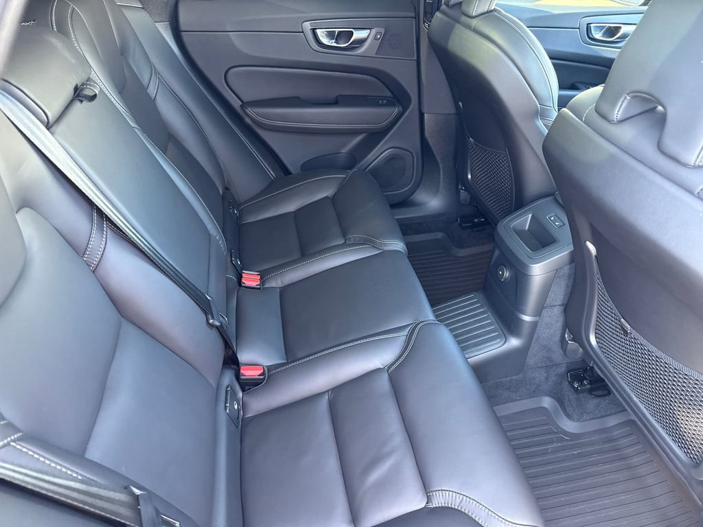 Used 2023 Volvo XC60 T8 Ultimate w/ Climate Package image 16