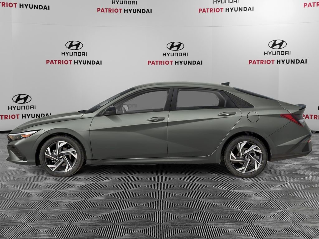 New 2026 Hyundai Elantra Sport image 3