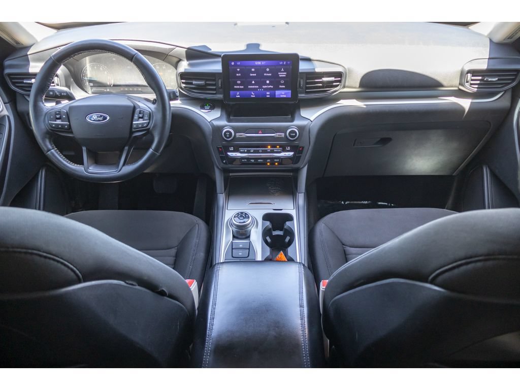 Used 2020 Ford Explorer XLT w/ Comfort Package AWD/4WD image 12