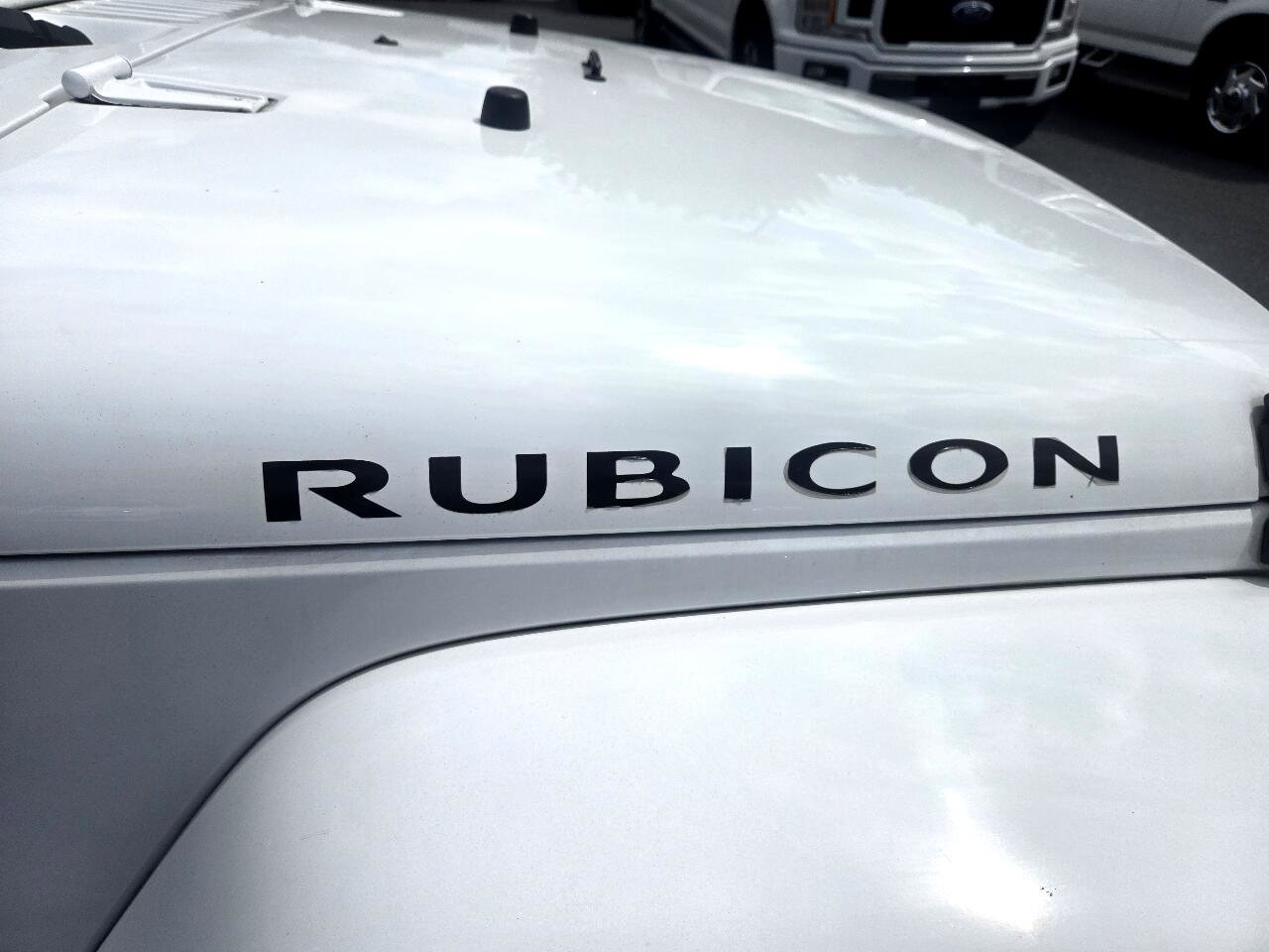 Used 2012 Jeep Wrangler Unlimited Rubicon w/ Connectivity Group image 5
