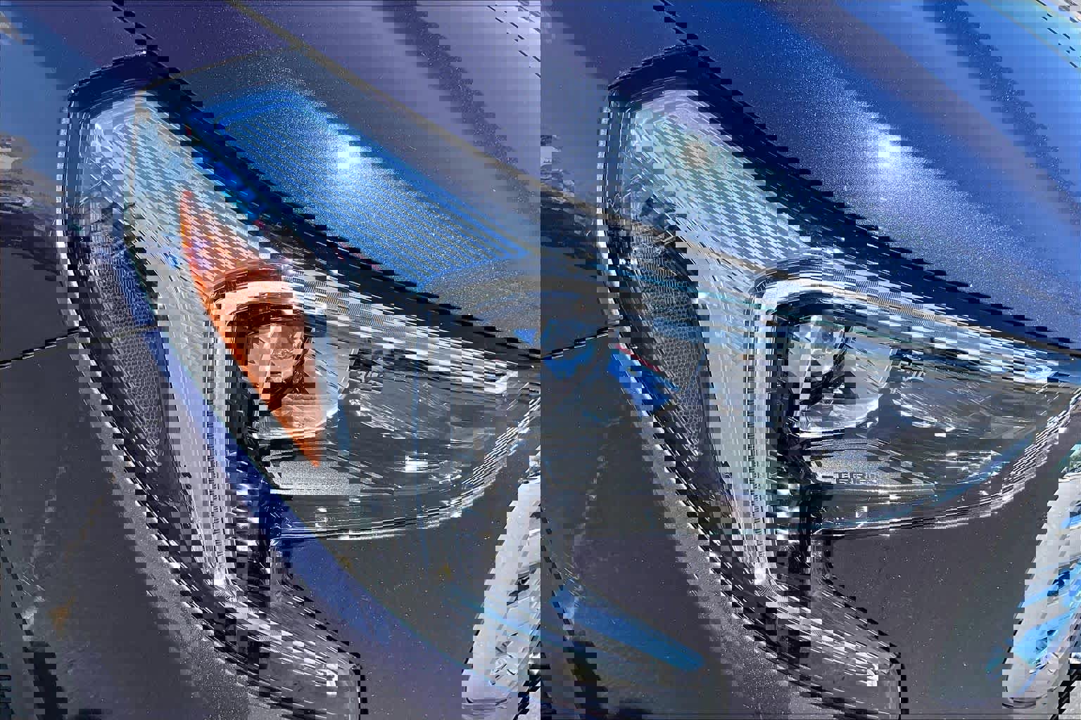 Used 2019 GMC Terrain SLT w/ Preferred Package image 26