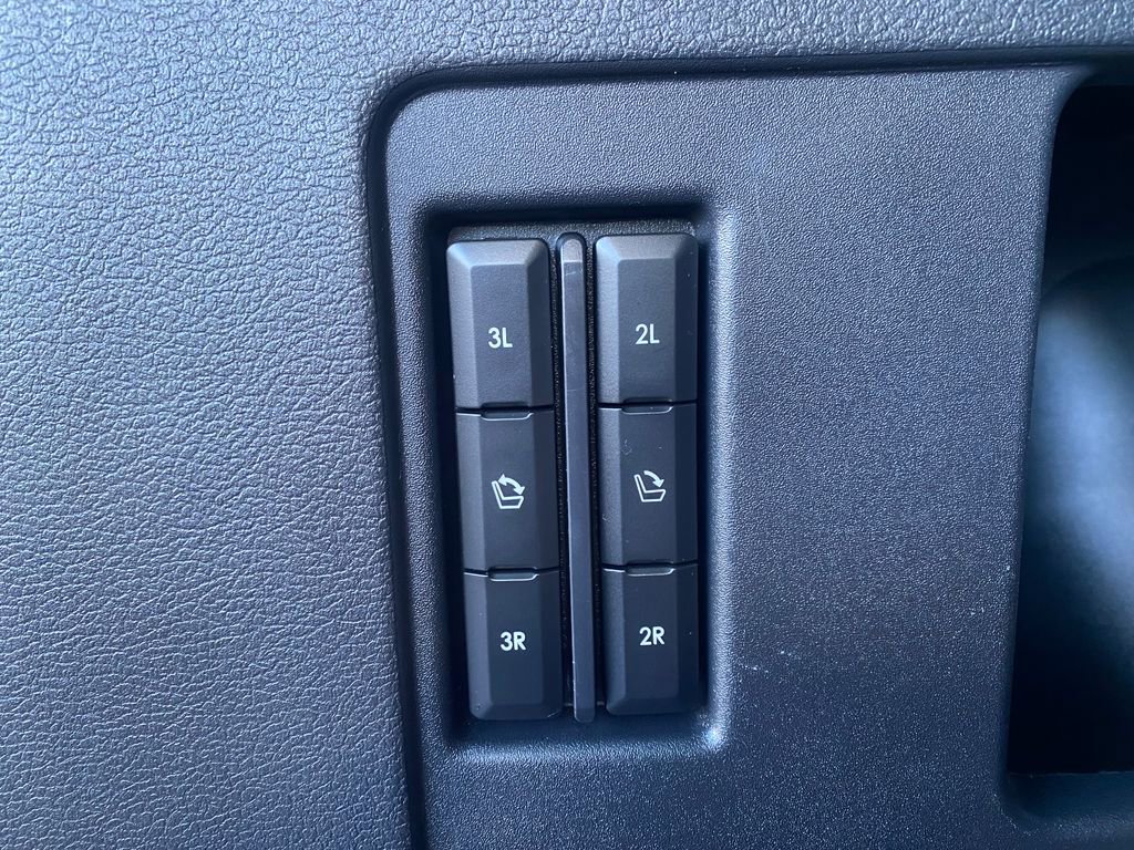 Used 2024 Lincoln Navigator L Reserve w/ Monochromatic Package image 6