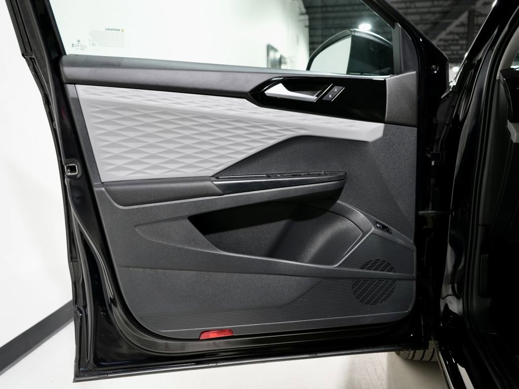 Used 2023 Volkswagen Taos S image 12