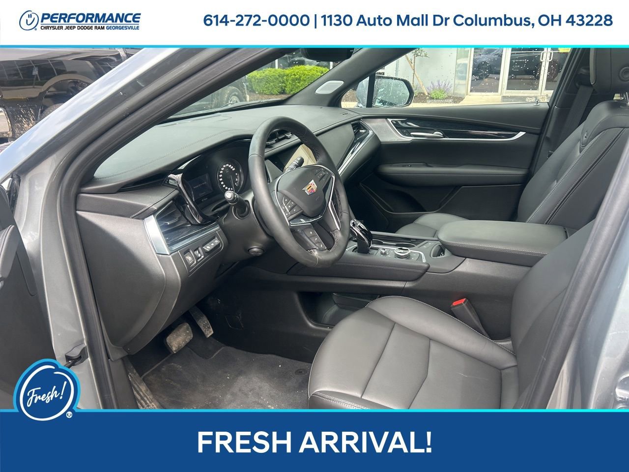 Used 2025 Cadillac XT5 Premium Luxury w/ Technology Package AWD/4WD image 9