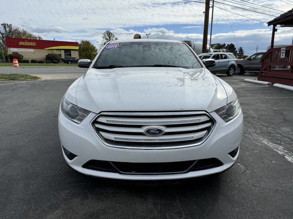 Used 2015 Ford Taurus Limited w/ Equipment Group 301A image 2