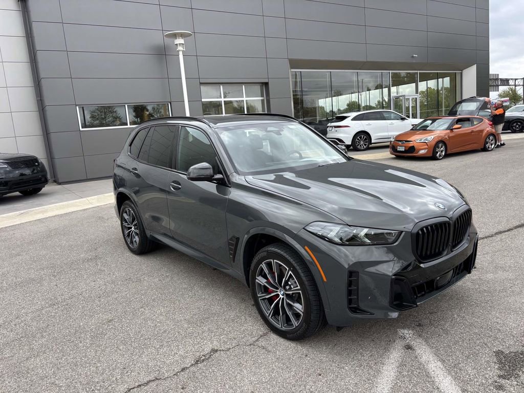New 2026 BMW X5 xDrive40i w/ M Sport Package