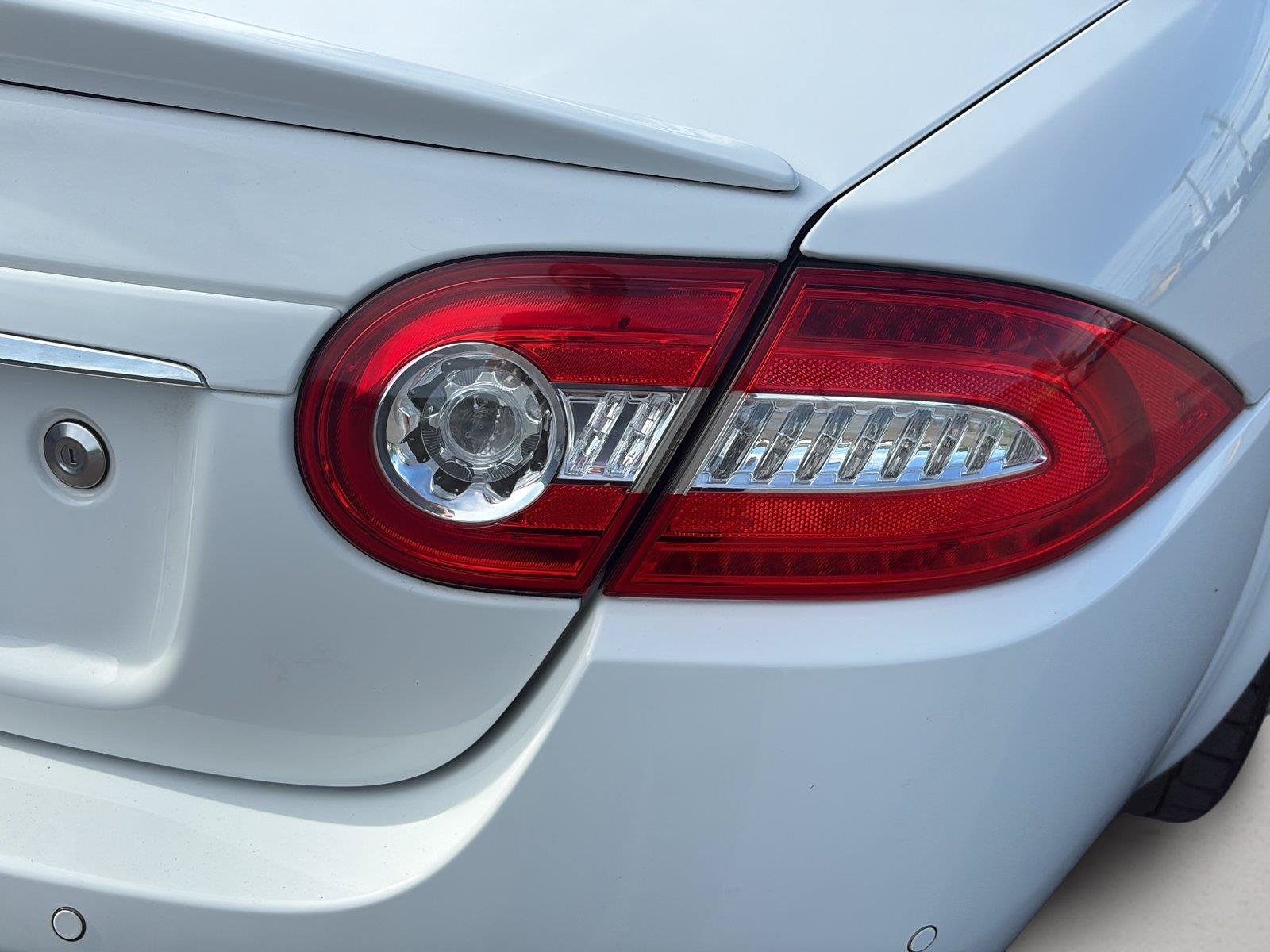 Used 2015 Jaguar XK Convertible RWD image 52