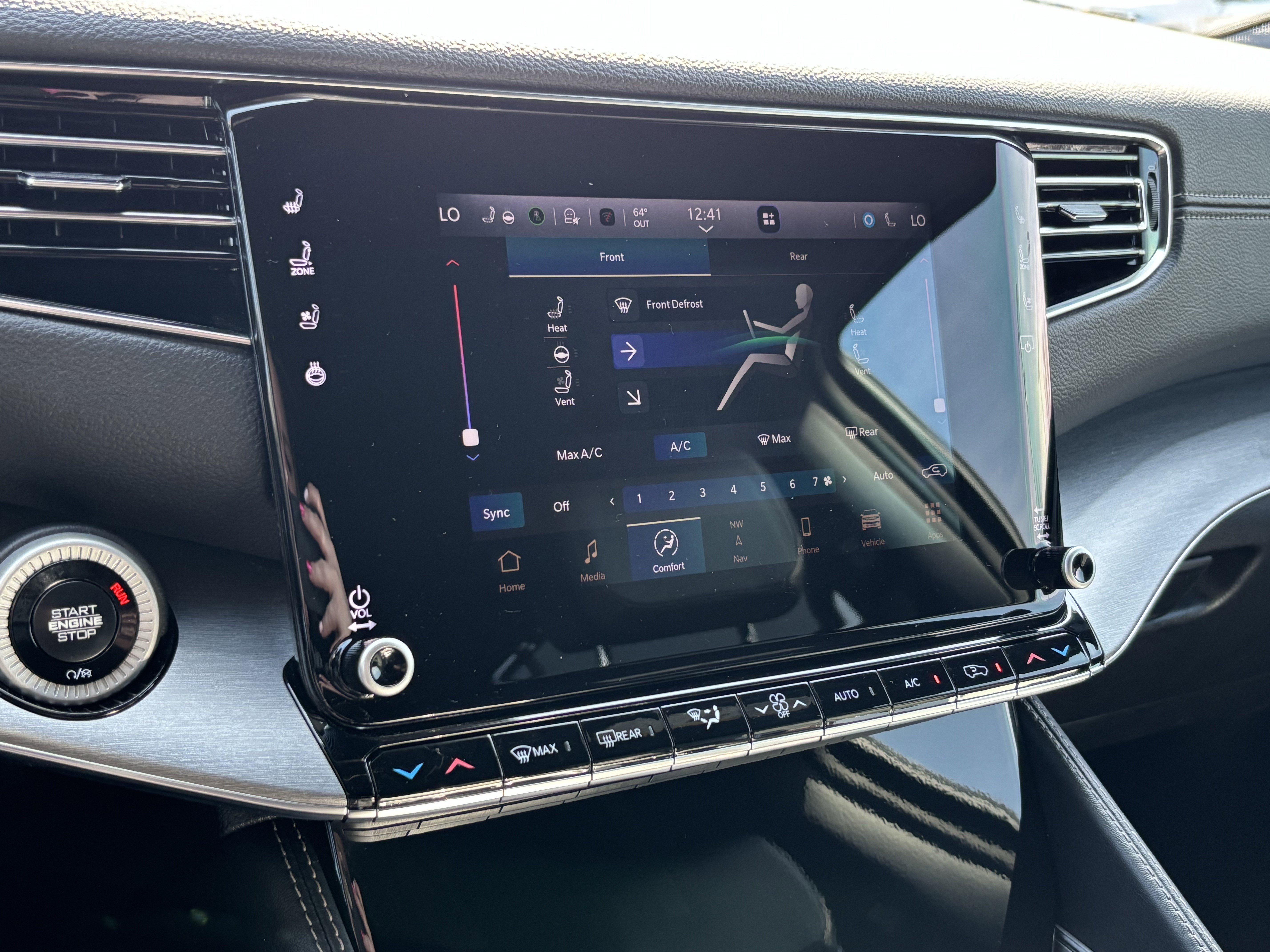 Used 2024 Jeep Wagoneer L Series II w/ Convenience Group I image 25