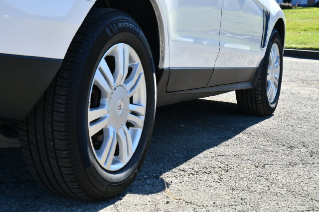 Used 2015 Cadillac SRX Luxury FWD image 9