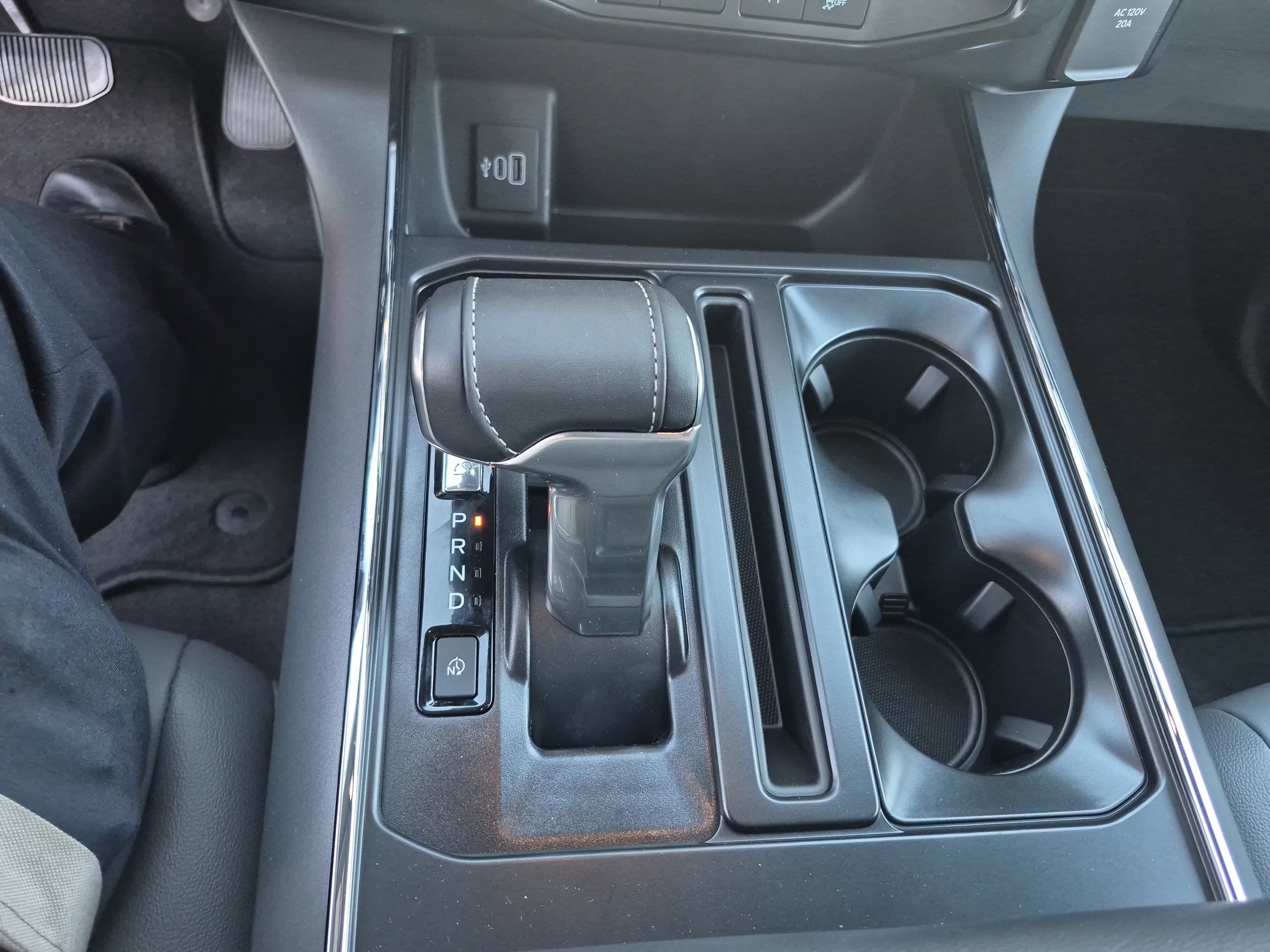 New 2025 Ford F150 Lightning Flash image 34