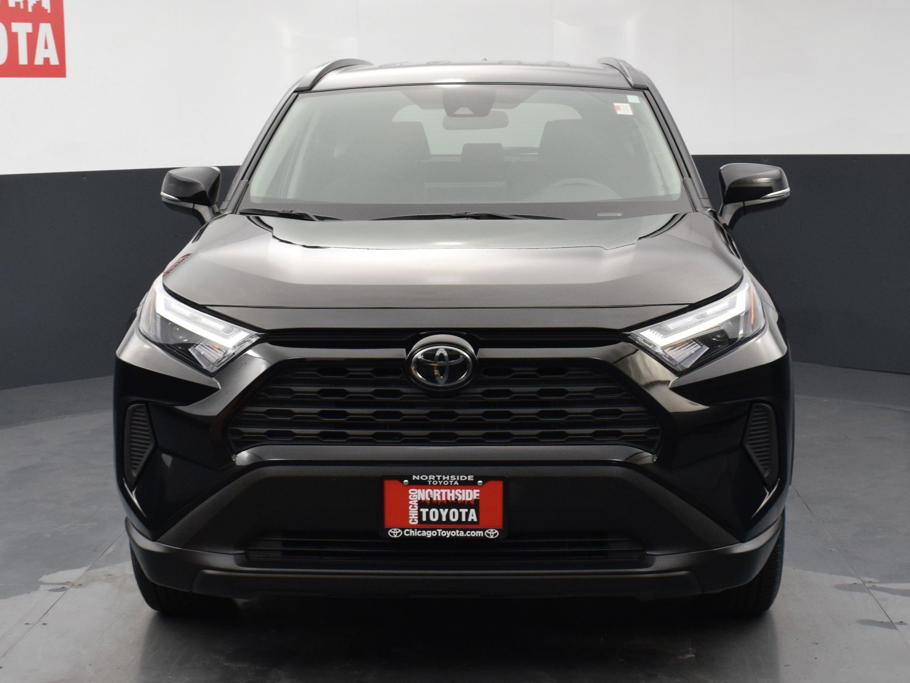 Used 2025 Toyota RAV4 XLE FWD image 7