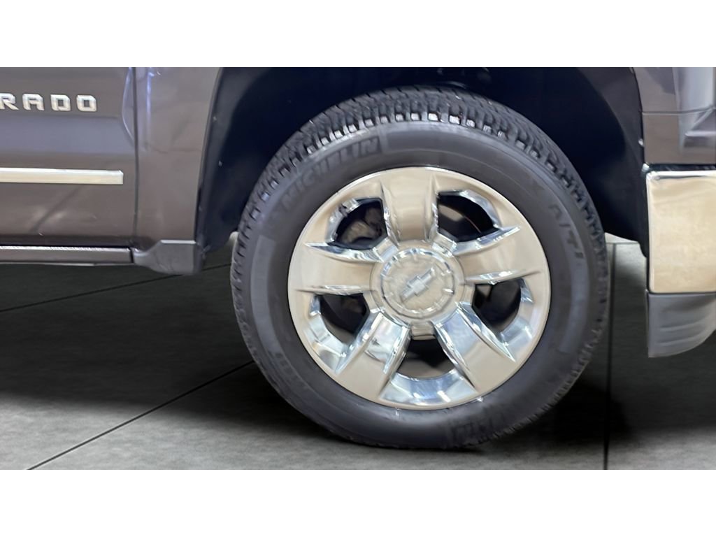 Used 2015 Chevrolet Silverado 1500 LTZ AWD/4WD image 19