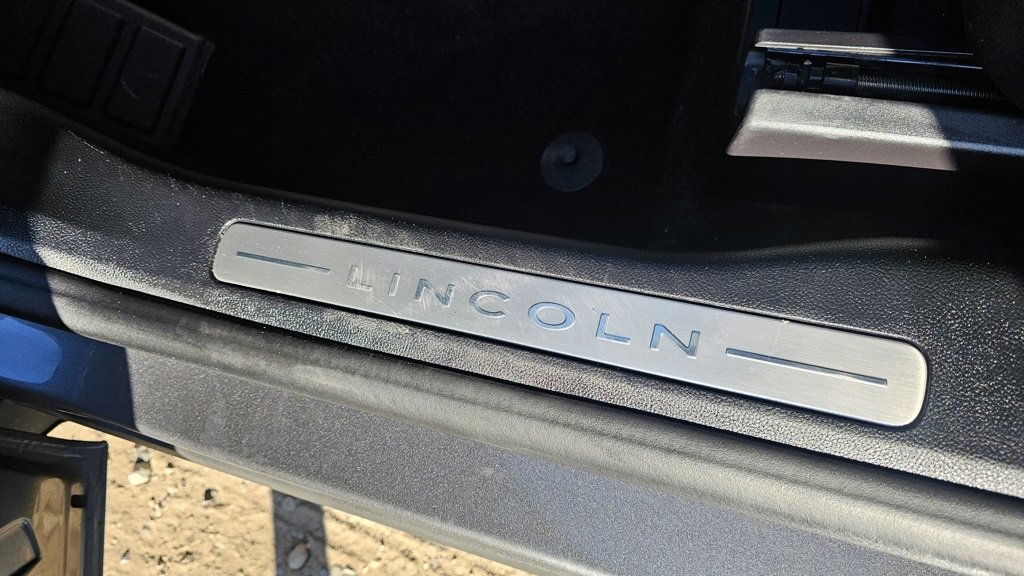 Used 2021 Lincoln Corsair Reserve w/ Elements Package image 25