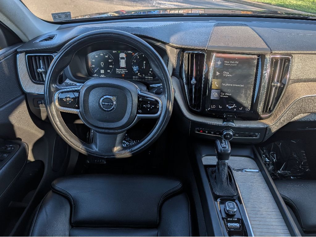 Used 2018 Volvo XC60 T5 Inscription w/ Convenience Package image 23