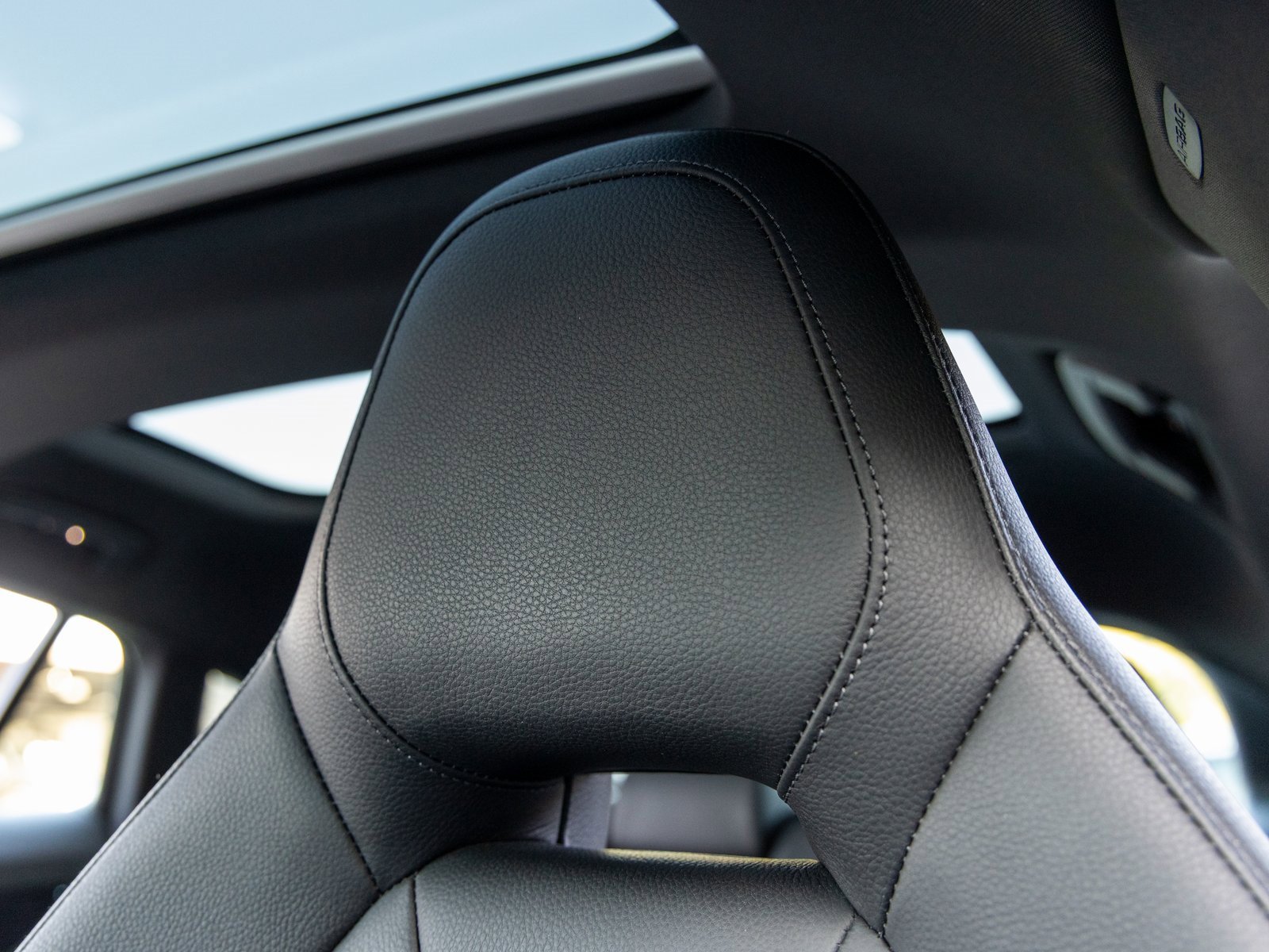 Used 2024 Porsche Panamera 4 image 27