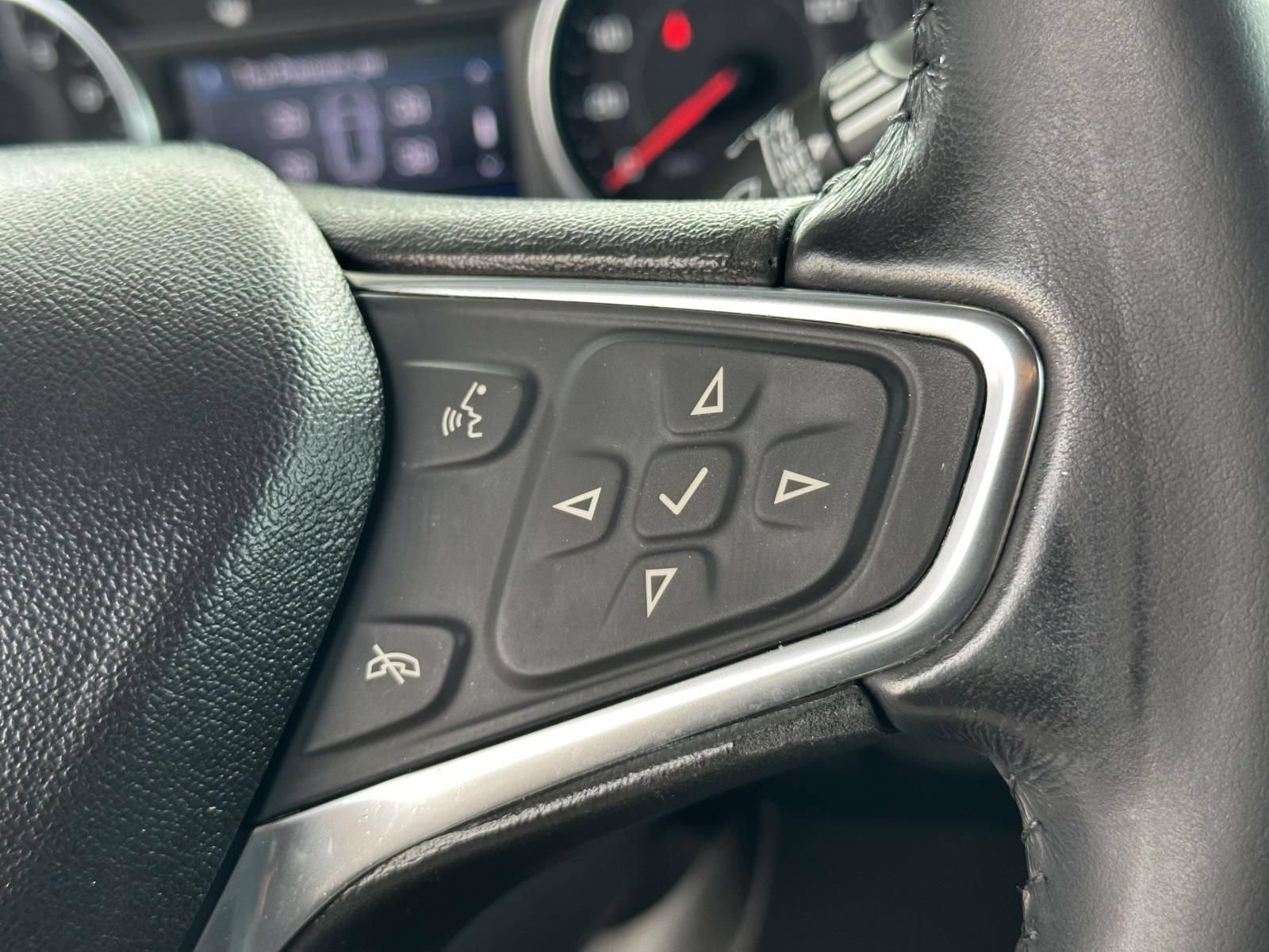 Certified 2020 Chevrolet Equinox LT FWD image 18