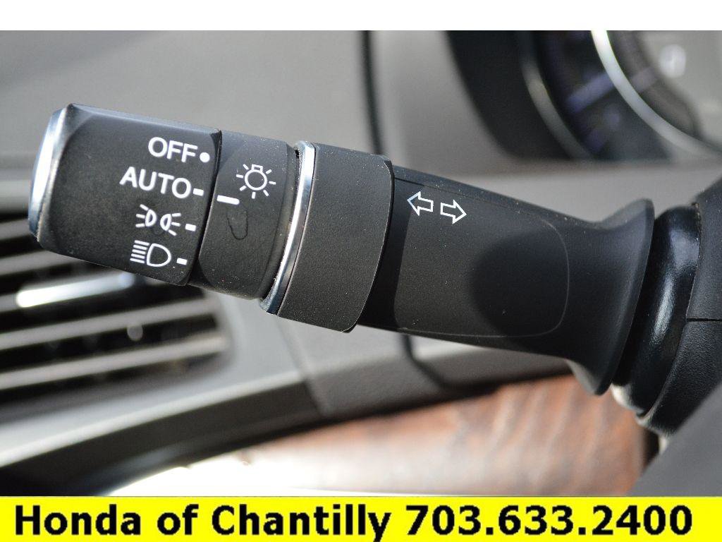 Used 2020 Acura MDX SH-AWD w/ Technology Package image 28