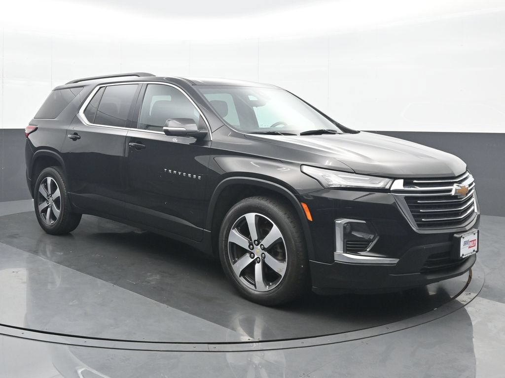 Used 2023 Chevrolet Traverse LT w/ LT Premium Package AWD/4WD image 9