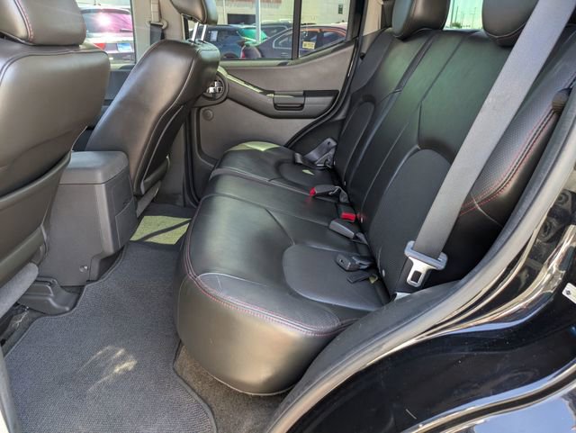 Used 2012 Nissan Xterra PRO-4X w/ Pro-4x Leather Pkg AWD/4WD image 19
