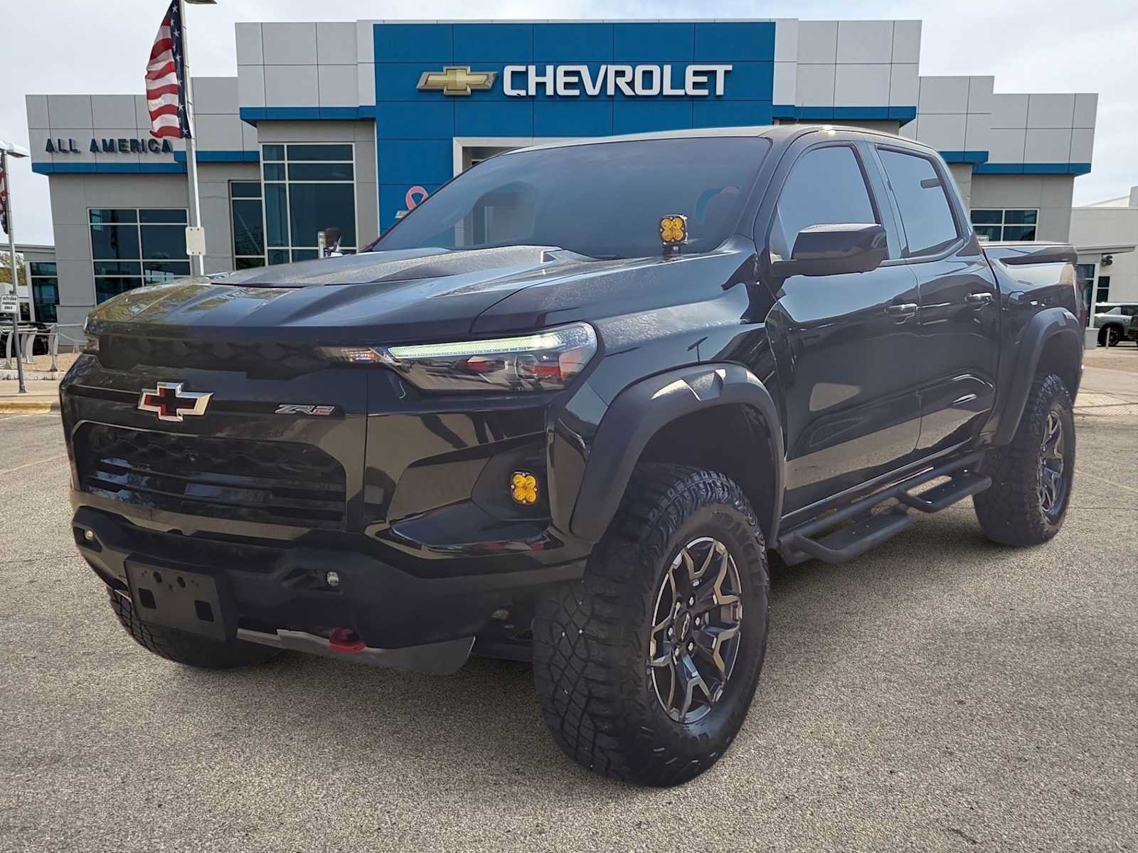 Used 2026 Chevrolet Colorado ZR2 w/ Technology Package AWD/4WD image 1