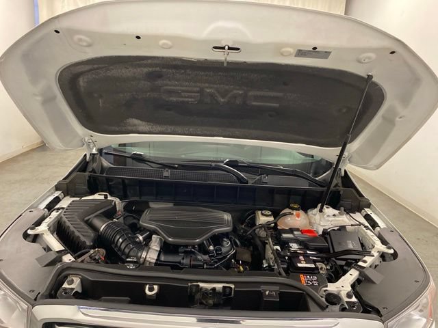 Used 2017 GMC Acadia SLE w/ Driver Alert Package I FWD image 31