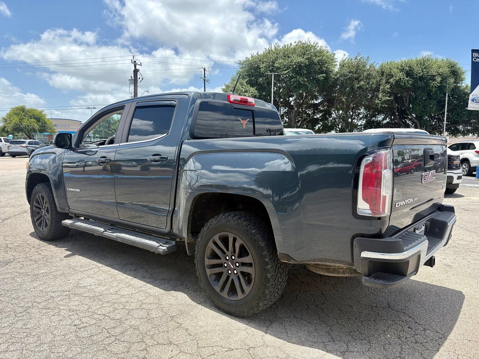 Used 2020 GMC Canyon SLE w/ Elevation Edition RWD image 5
