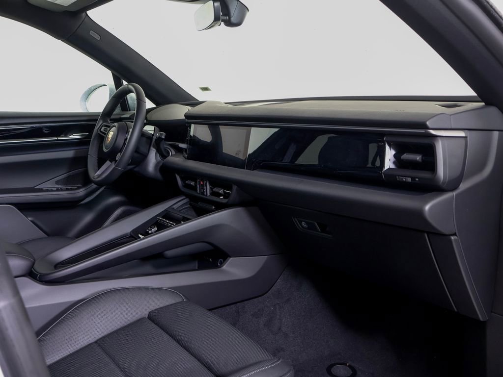 New 2026 Porsche Macan 4 Electric AWD/4WD image 28