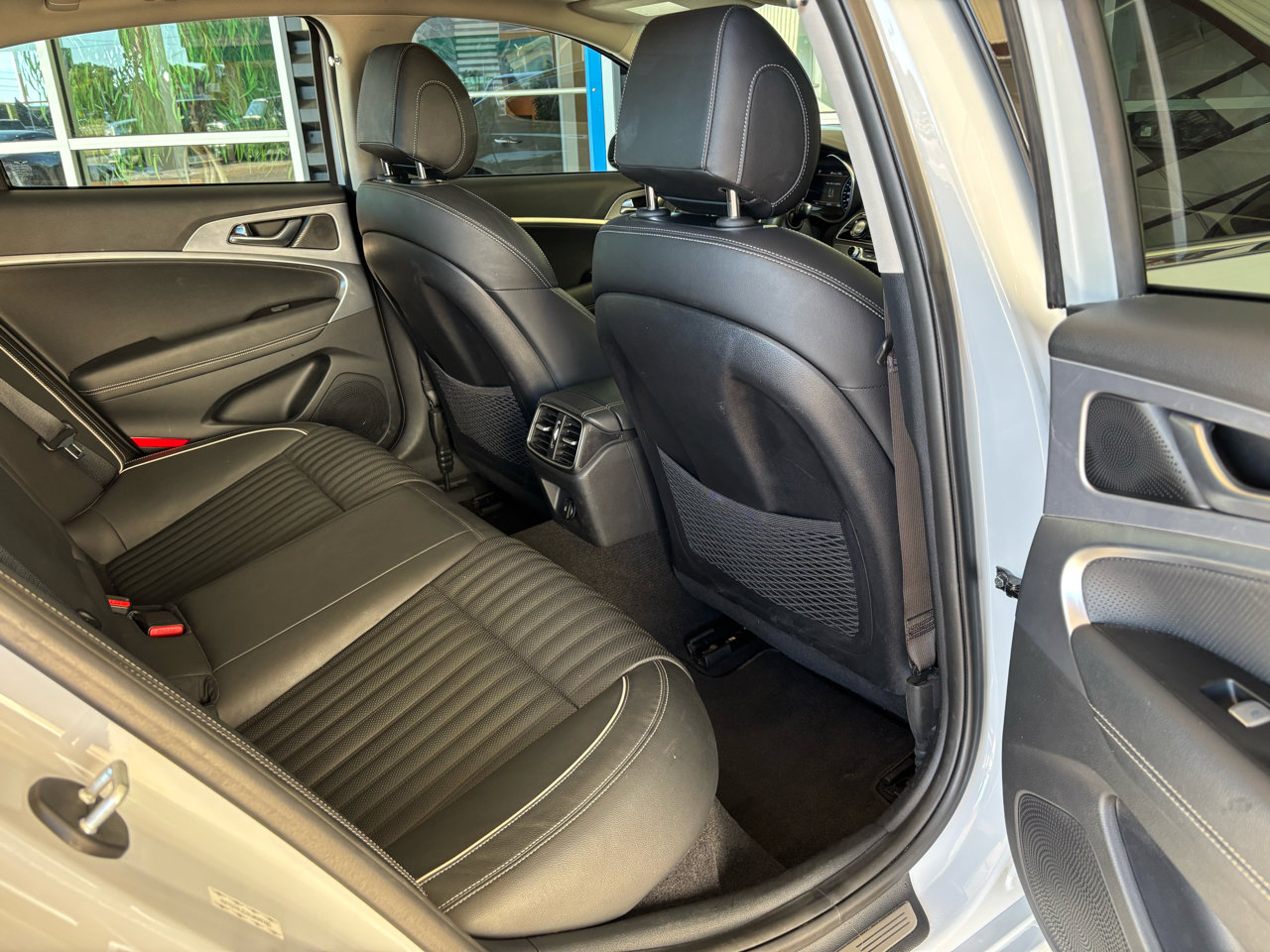 Used 2019 Genesis G70 3.3T Advanced w/ Elite Package image 25