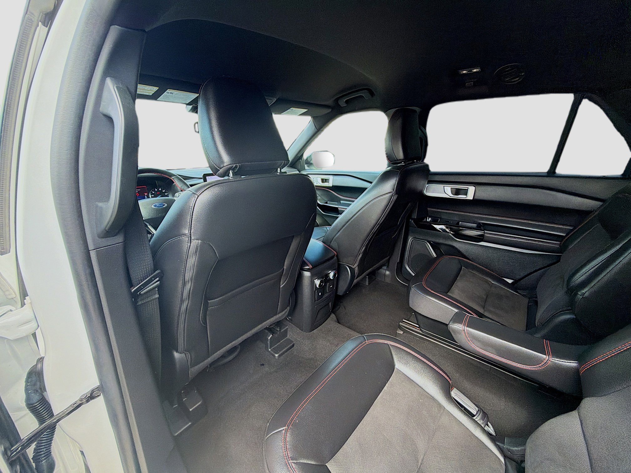 Used 2023 Ford Explorer ST-Line w/ Class IV Trailer Tow Package image 25