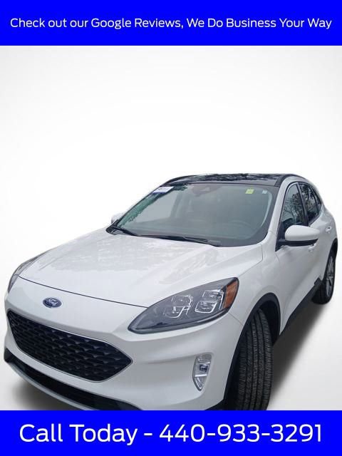 Certified 2022 Ford Escape Titanium w/ Class II Trailer Tow Package image 17