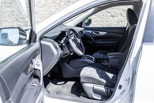 Used 2016 Nissan Rogue S AWD/4WD image 24