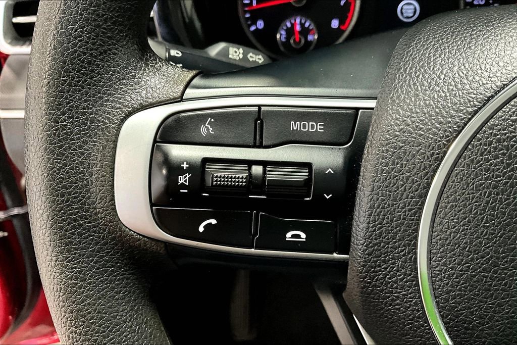 Used 2023 Kia K5 LXS image 23